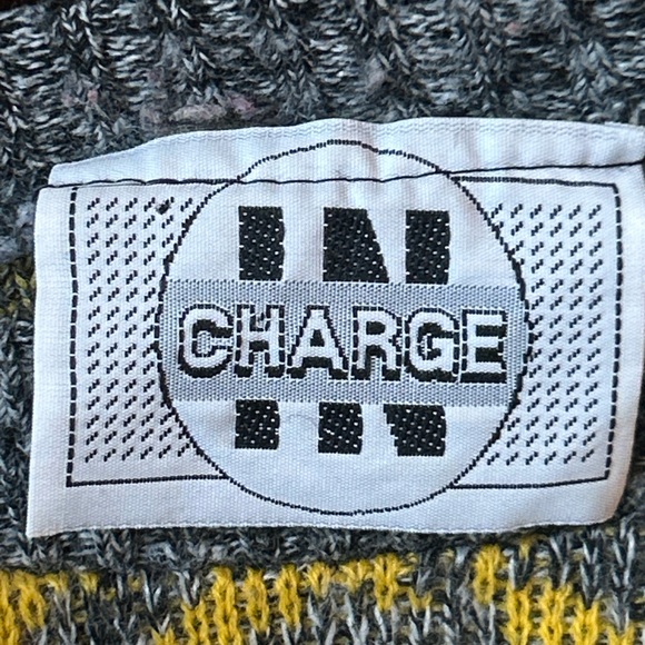 In Charge USA Vintage Leopard Jaguar Cheetah Figure Knit Sweater, Animal Print - Picture 2 of 12